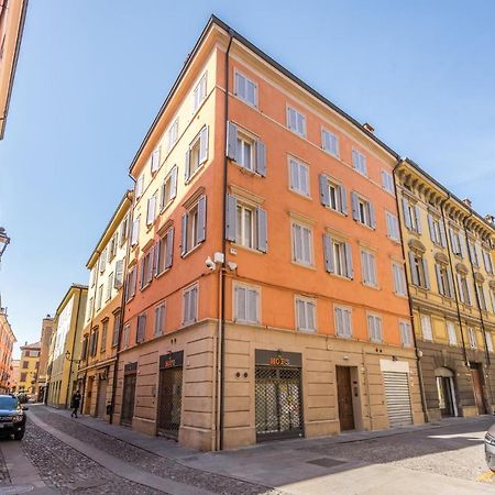 Emilia Suite Urban Modena Dış mekan fotoğraf